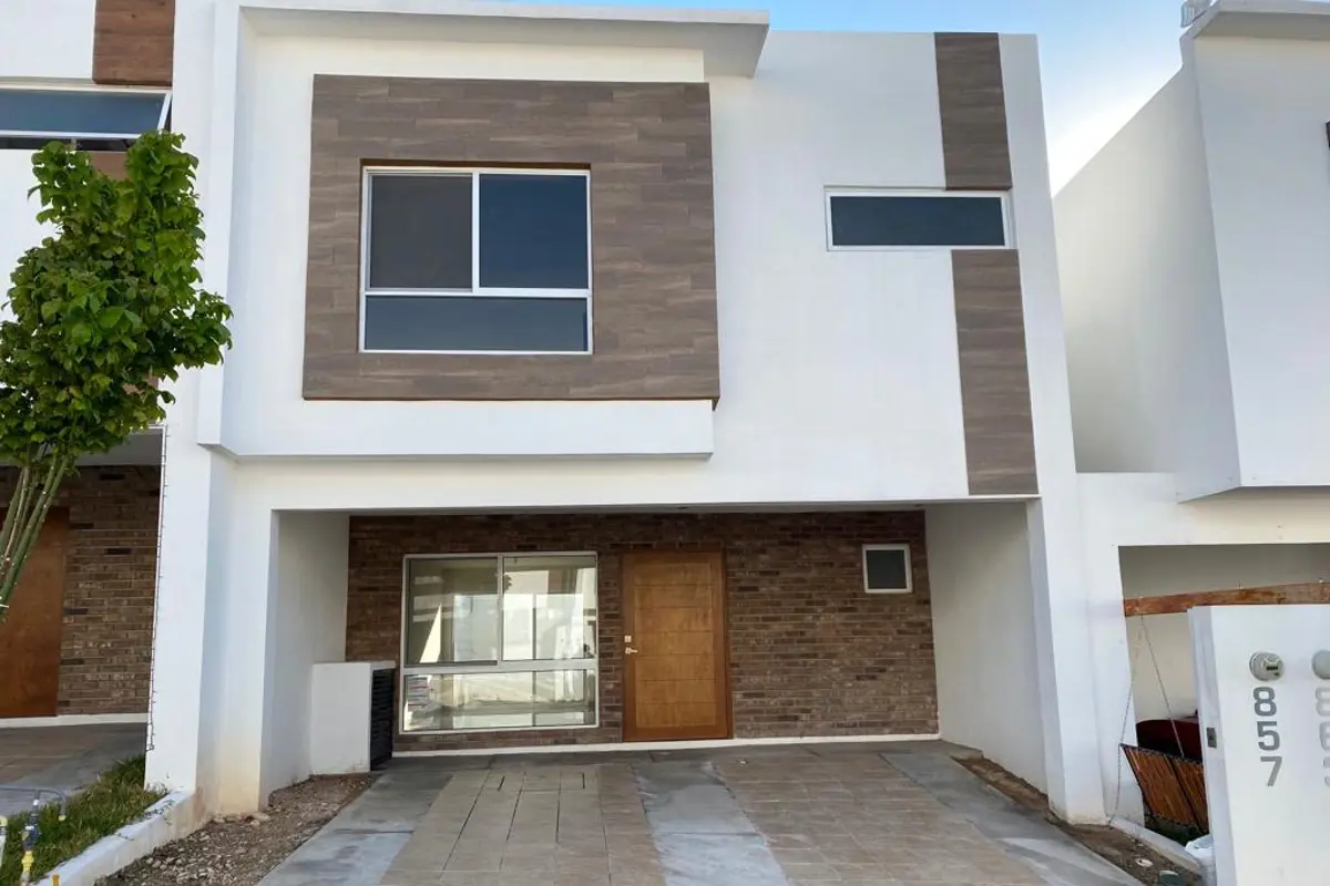 Casa en renta en Monteverde Residencial, Saltillo — foto 1 de 17