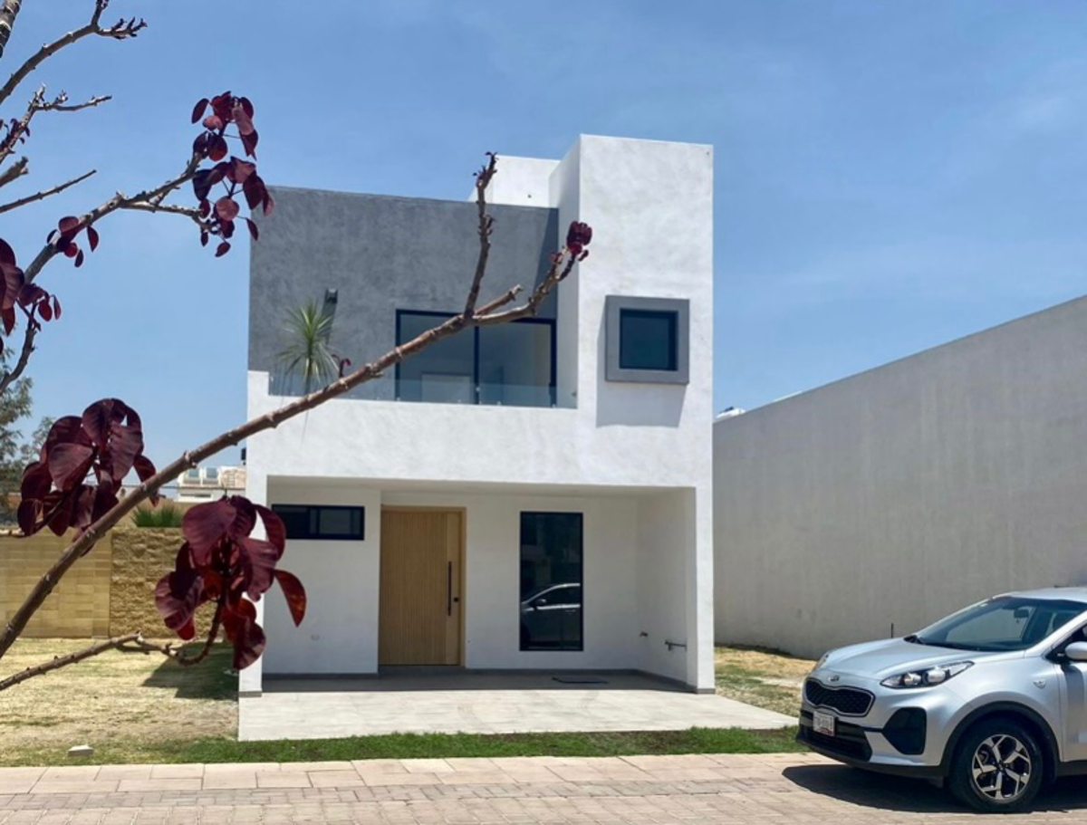 Casa en venta en Cholula de Rivadabia Centro, San Pedro Cholula — foto 1 de 15
