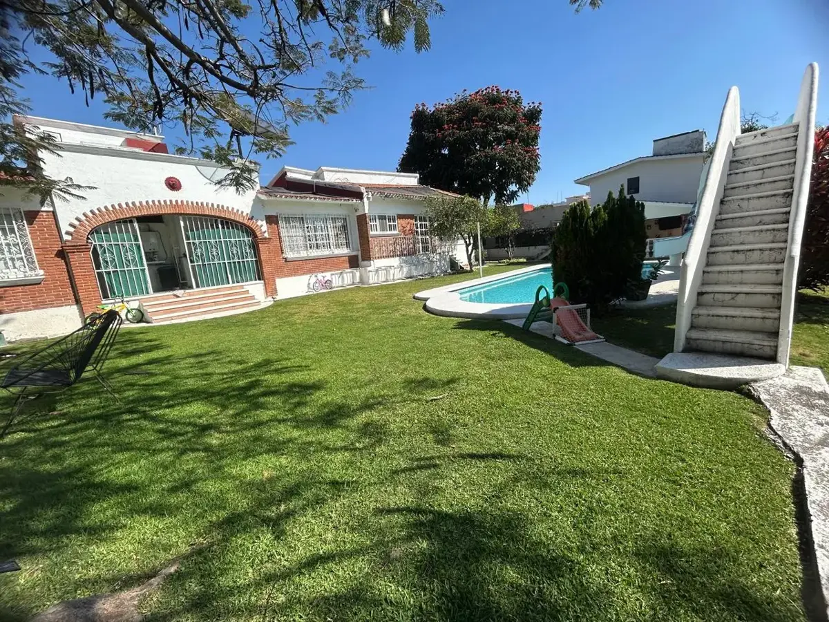 Casa en venta en Lomas de Cocoyoc, Atlatlahucan — foto 1 de 17