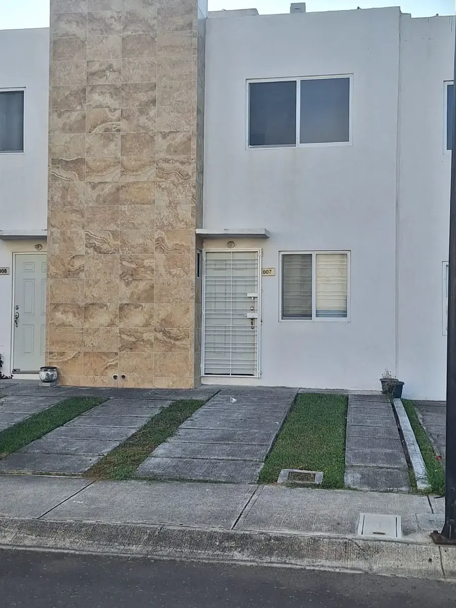 Casa en venta en Los Héroes Veracruz, Veracruz — foto 1 de 22
