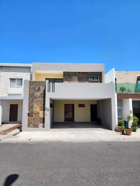 Casa en venta en Lomas de la Rioja, Alvarado, Veracruz de Ignacio de la Llave