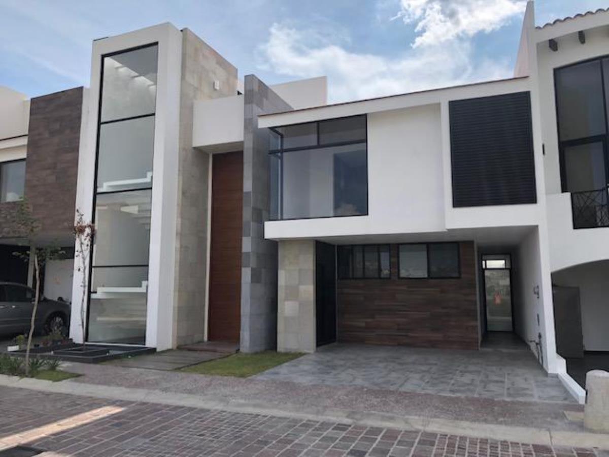 Casa en renta en Lomas de Angelópolis, San Andrés Cholula — foto 1 de 16