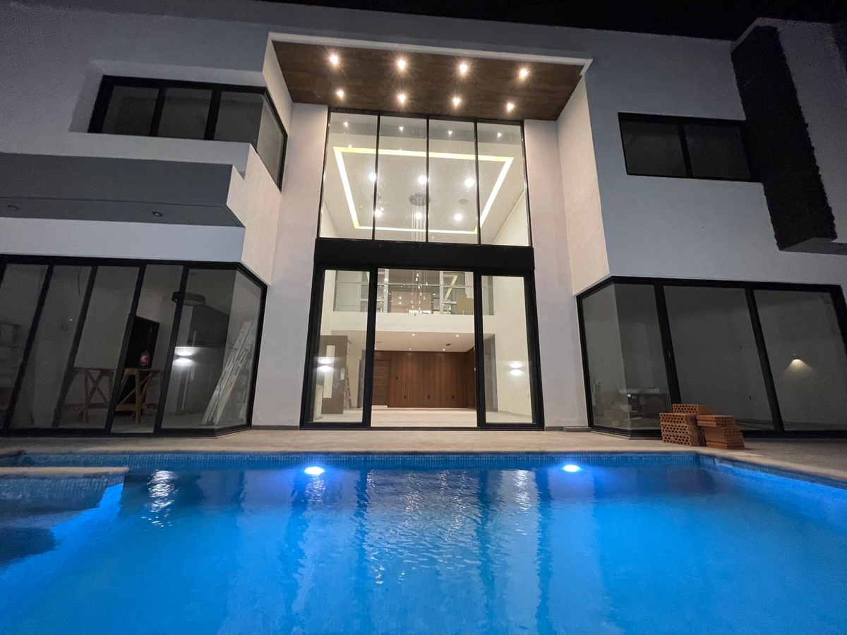 Casa en venta en Punta Tiburón, Residencial, Marina y Golf, Alvarado — foto 1 de 18