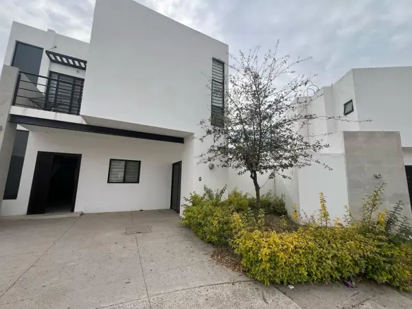 Casa en renta en Quintas la Cima, Torreón — foto 2 de 18