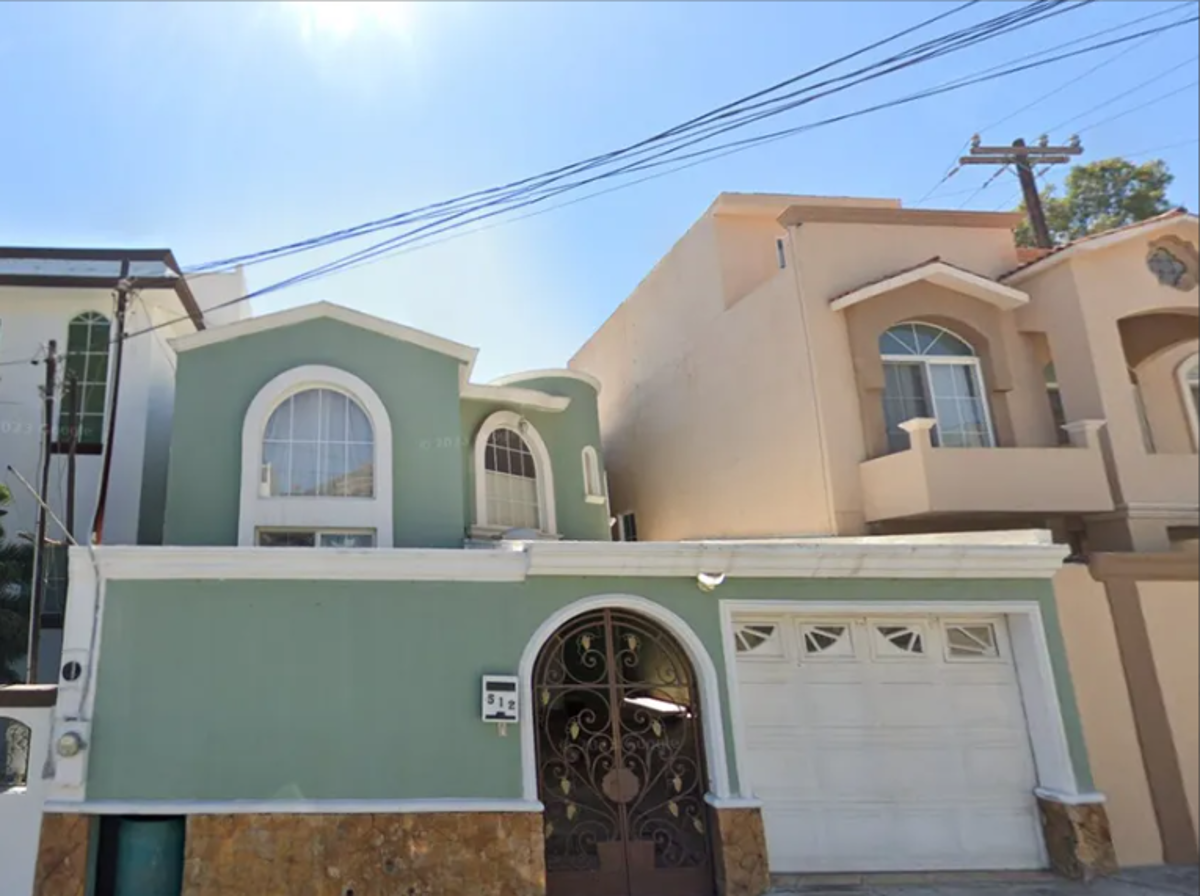 Casa en venta en Valle Dorado, Ensenada — foto 1 de 20