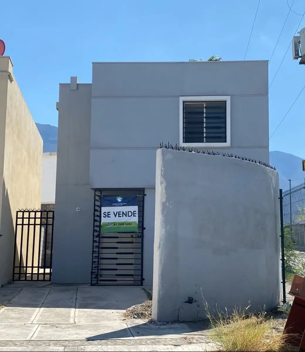 Casa en venta en Las Lomas, García — foto 1 de 6