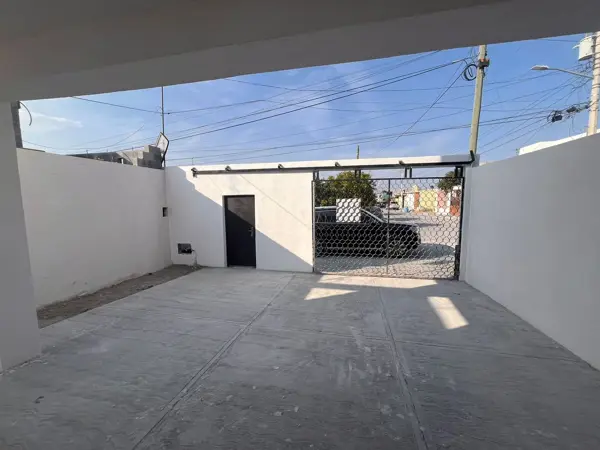 Casa en venta en Conejo Ixtlero, Saltillo — foto 2 de 7