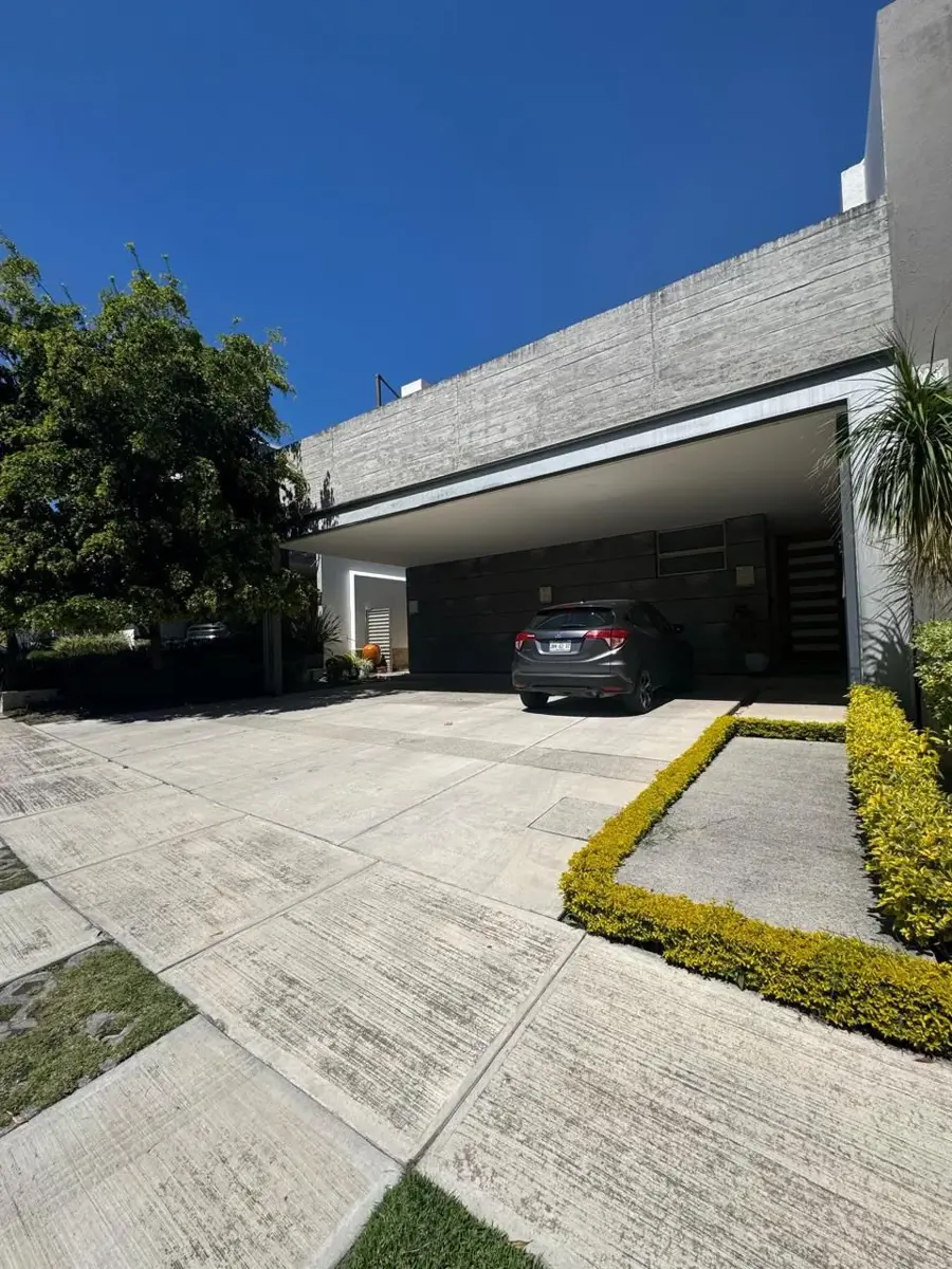 Casa en venta en Puerta Plata, Zapopan — foto 1 de 7