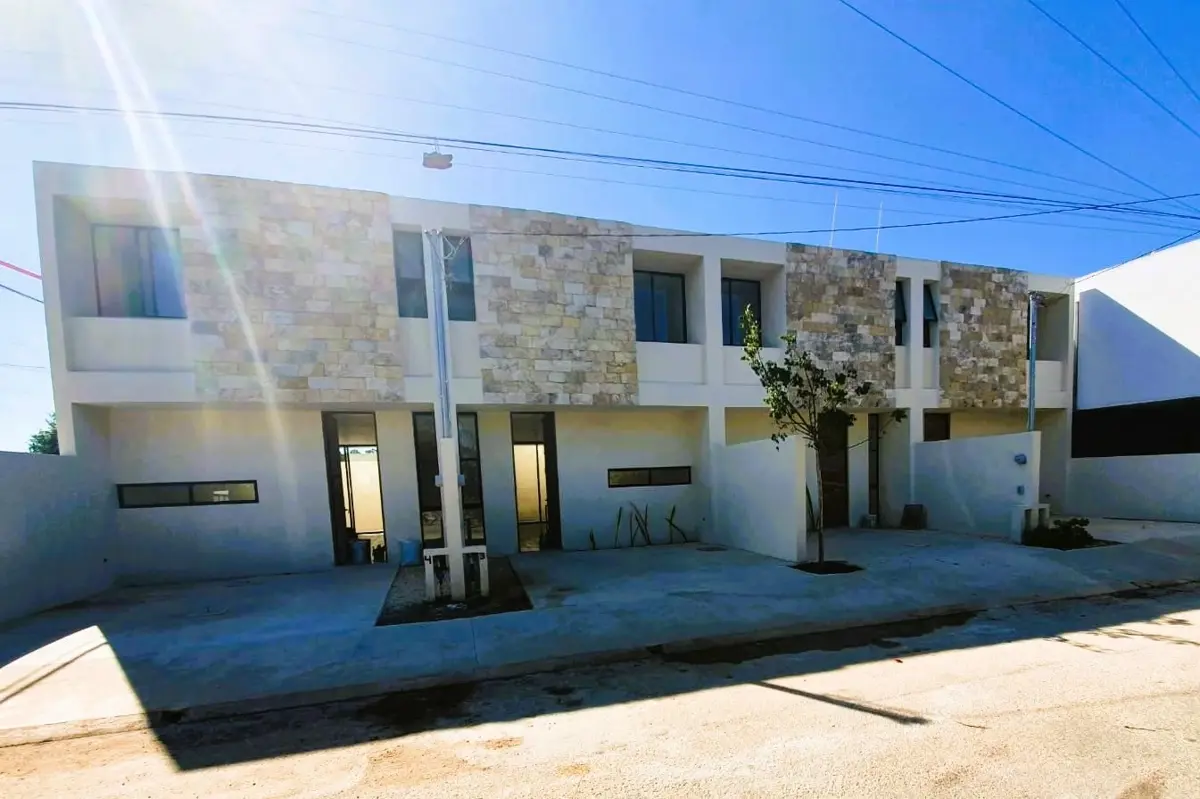 Casa en renta en Leandro Valle, Mérida — foto 1 de 11