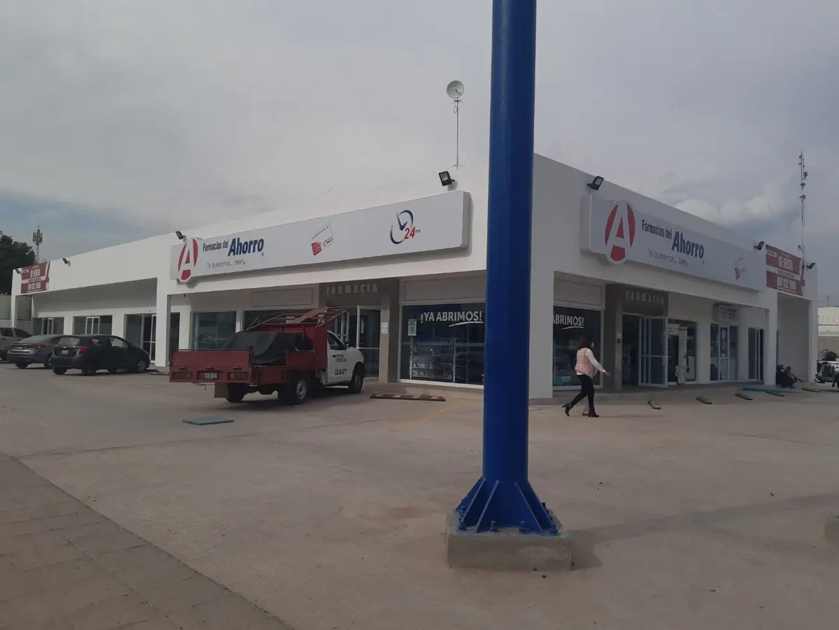 Local en renta en Fracciones de los Gomez, León — foto 1 de 2