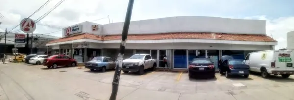 Local en renta en Santa Maria Tequepexpan, San Pedro Tlaquepaque — foto 3 de 4