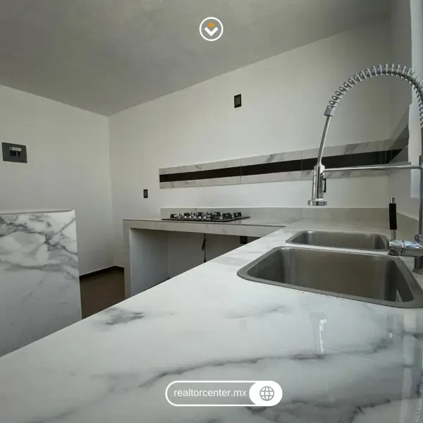 Casa en venta en El Saucillo, Mineral de la Reforma — foto 3 de 8