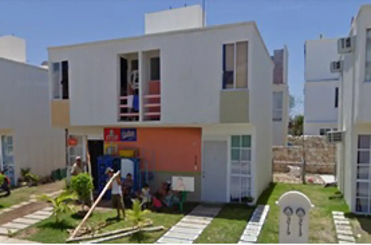 Casa en venta en La Guadalupana, Solidaridad — foto 1 de 13