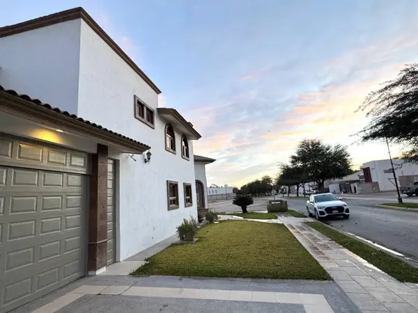 Casa en venta en Hacienda del Rosario, Torreón — foto 2 de 31