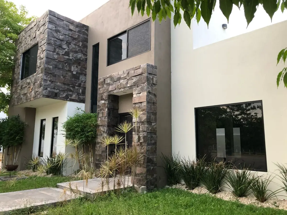Casa en renta en El Country, Centro — foto 1 de 11