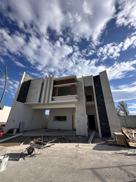 Casa en venta en Valle de Fontanna, Ramos Arizpe — foto 2 de 15