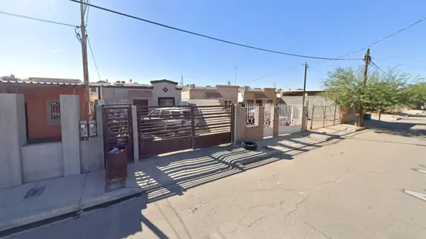 Casa en venta en Villa Lomas Altas, Mexicali — foto 2 de 12