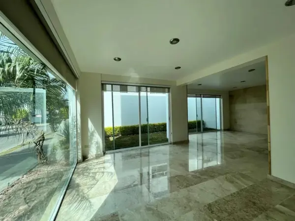 Casa en renta en Lomas de Angelópolis, San Andrés Cholula — foto 3 de 25