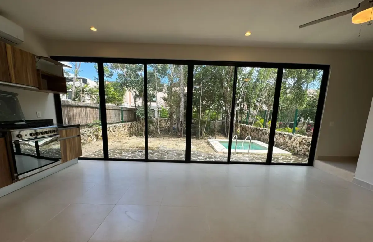 Casa en venta en Tulum Centro, Tulum — foto 1 de 30