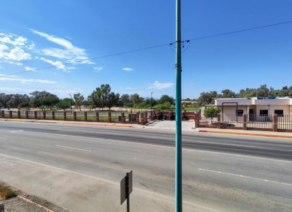 Casa en venta en Lago del Sol Residencial, Mexicali — foto 3 de 19