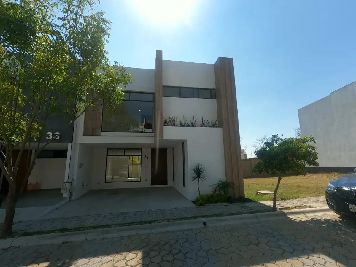 Casa en venta en Lomas de Angelópolis, San Andrés Cholula — foto 1 de 14