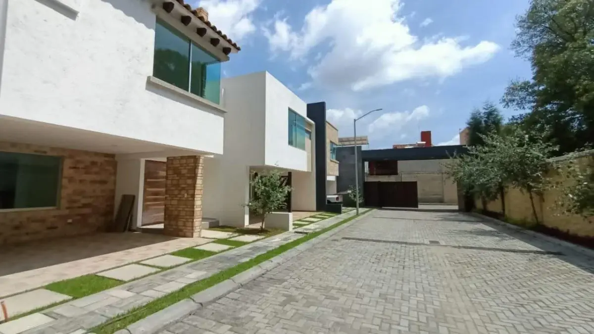 Casa en venta en Zerezotla, San Pedro Cholula — foto 1 de 17