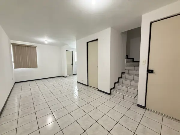 Casa en venta en Nuevo las Puentes Primer Sector, Apodaca — foto 3 de 17