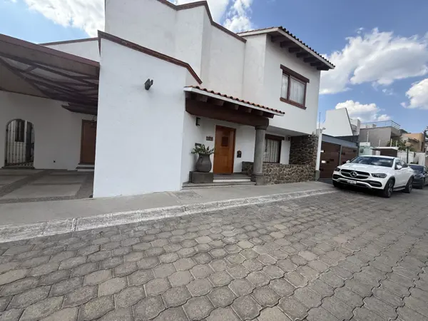 Casa en venta en Arboledas de San Javier, Pachuca de Soto — foto 2 de 31