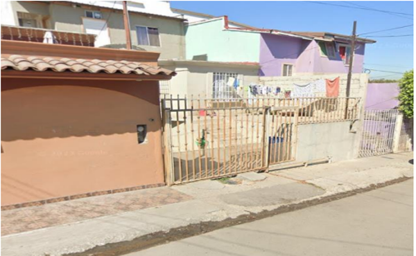 Casa en venta en Villa Fontana I, Tijuana — foto 2 de 8