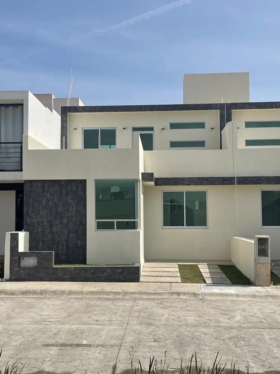 Casa en venta en El Saucillo, Mineral de la Reforma — foto 1 de 7