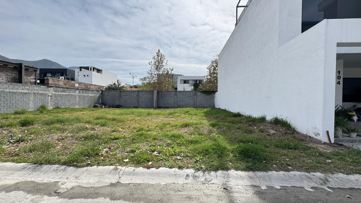 Terreno en venta en Los Olivos Residencial, Santiago — foto 1 de 12