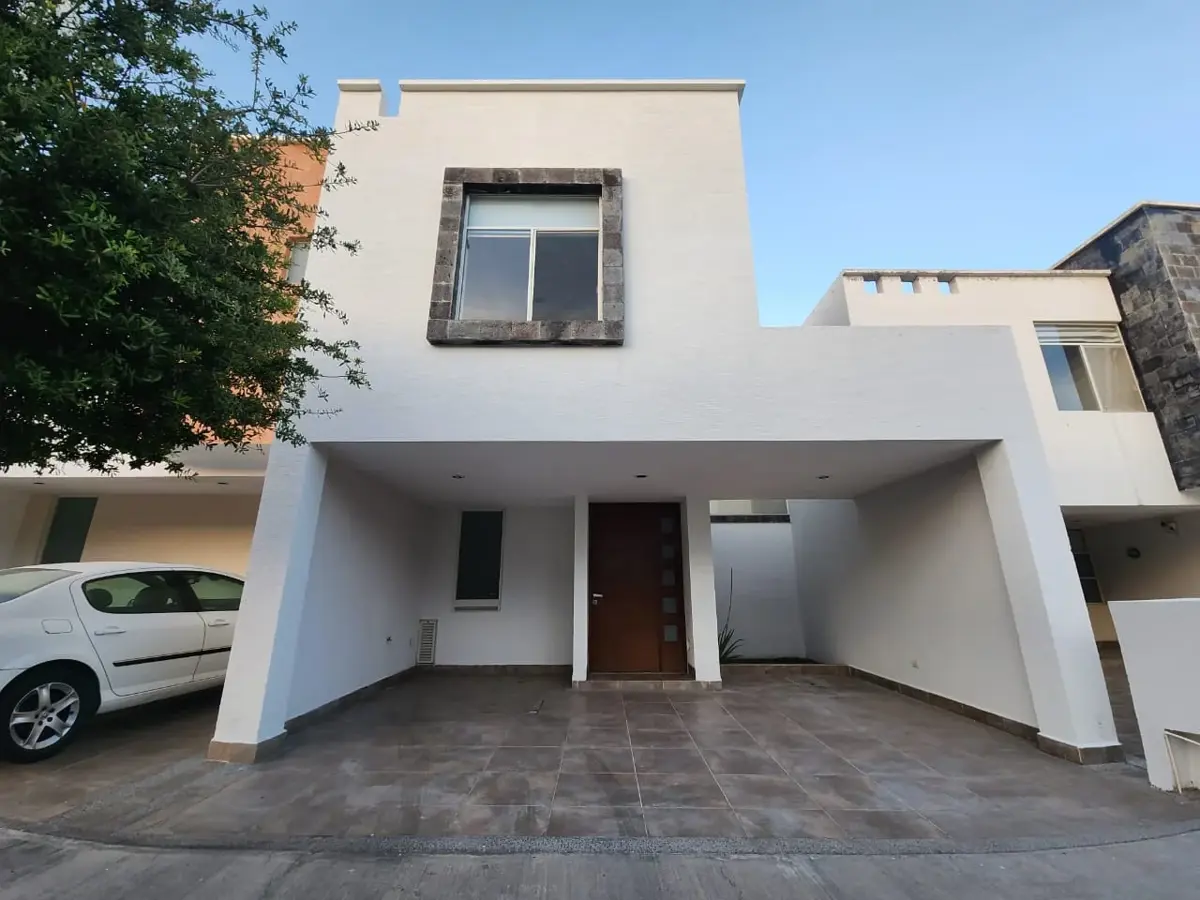 Casa en venta en Danubio Azul, León — foto 1 de 6