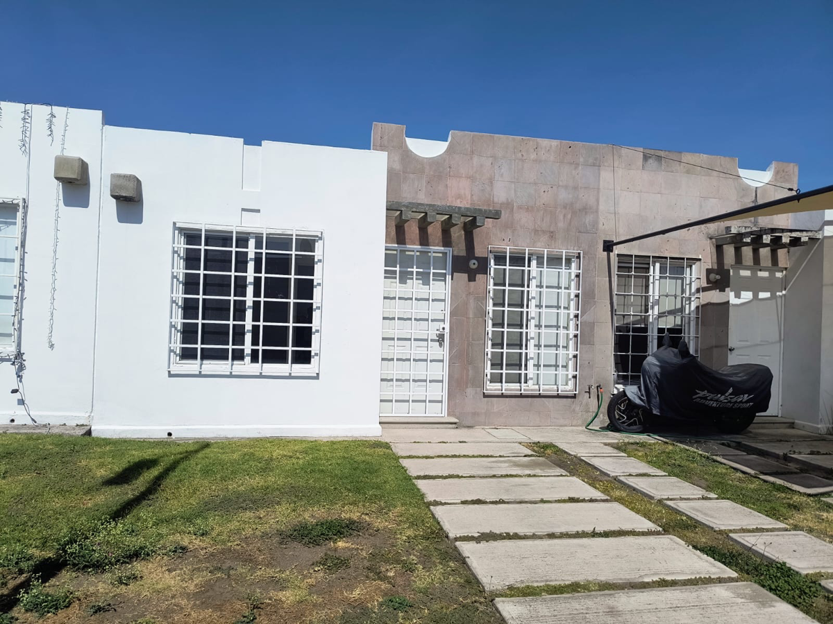 Casa en renta en Paseos del Bosque, Corregidora — foto 1 de 10