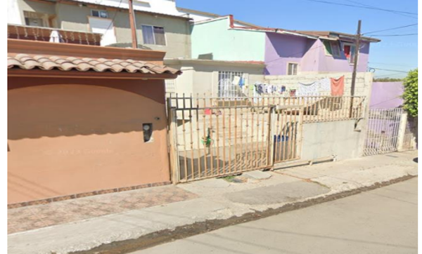 Casa en venta en Villa Fontana I, Tijuana — foto 2 de 8