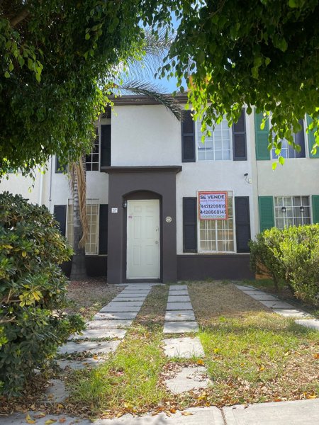 Casa en venta en Jacarandas, San Juan del Río, Querétaro