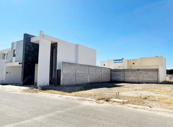 Terreno en venta en Villas del Renacimiento, Torreón — foto 2 de 9