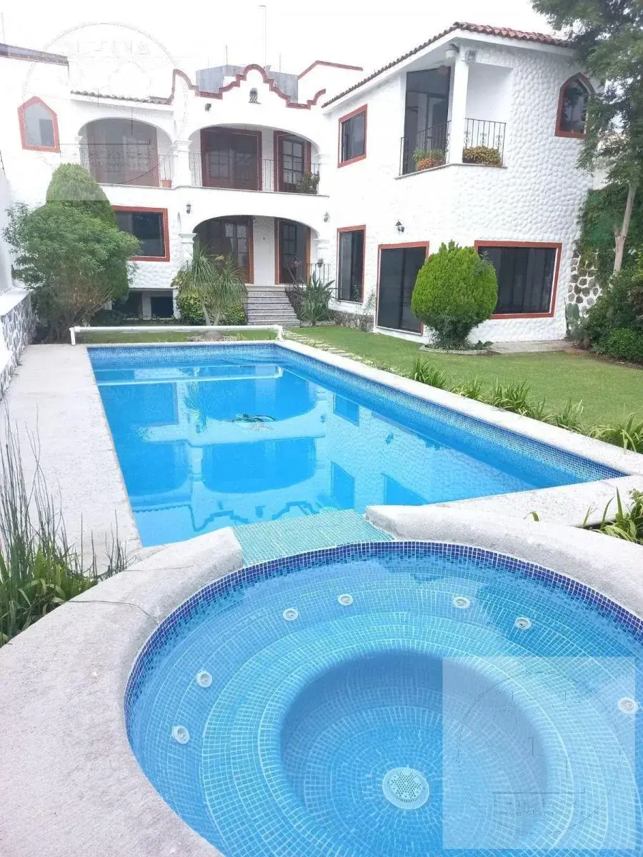 Casa en venta en Burgos Bugambilias, Temixco — foto 1 de 23