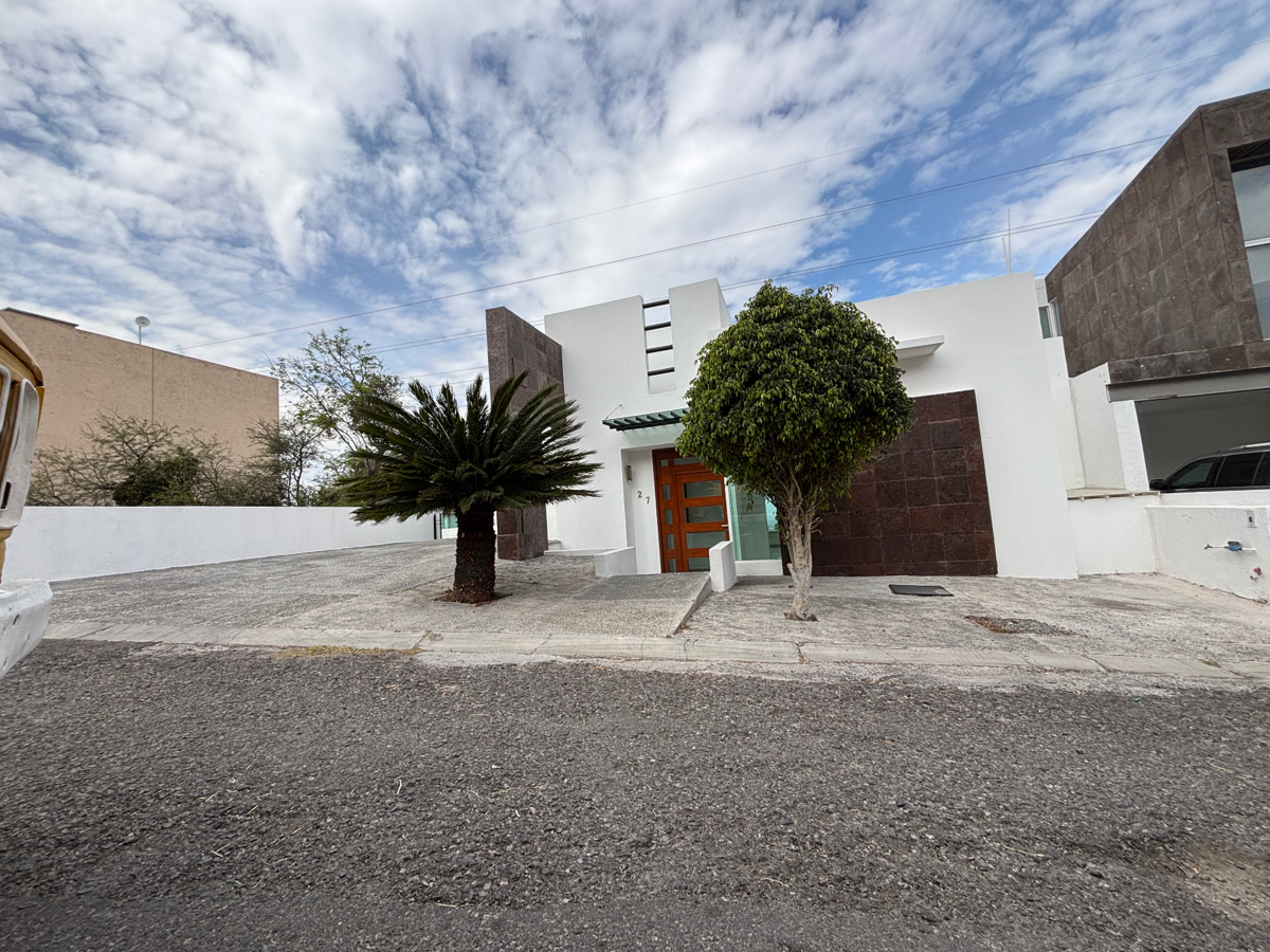 Casa en renta en Colinas del Bosque 2a Sección, Corregidora — foto 1 de 21