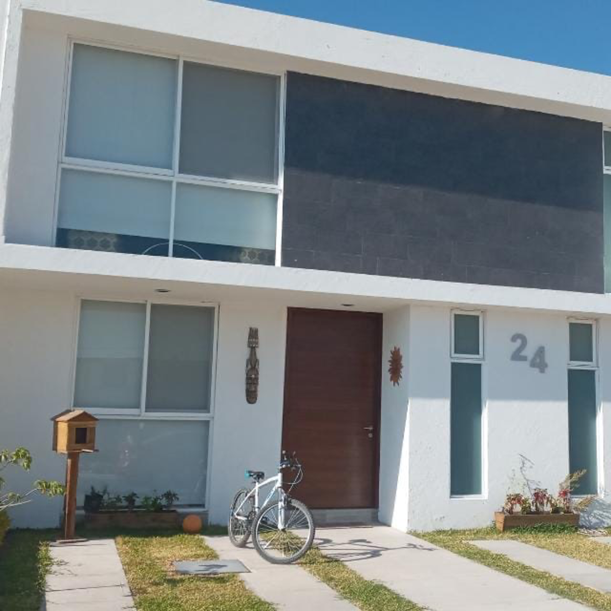 Casa en venta en Cañadas del Arroyo, Corregidora — foto 1 de 23