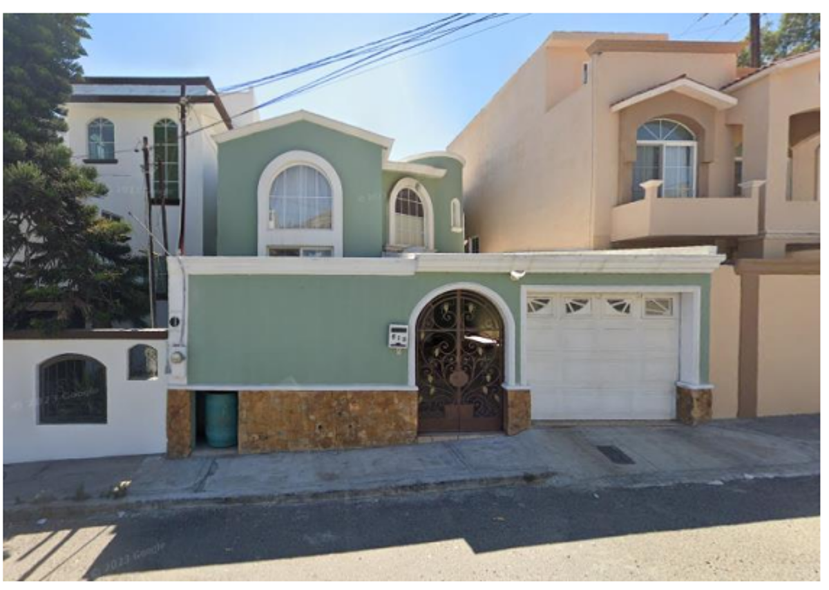 Casa en venta en Valle Dorado, Ensenada — foto 1 de 8
