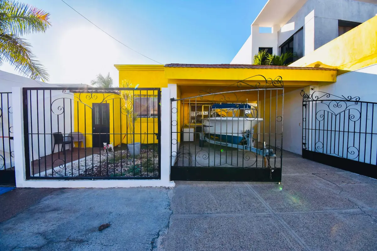 Casa en venta en Lomas de Mazatlan, Mazatlán — foto 1 de 46