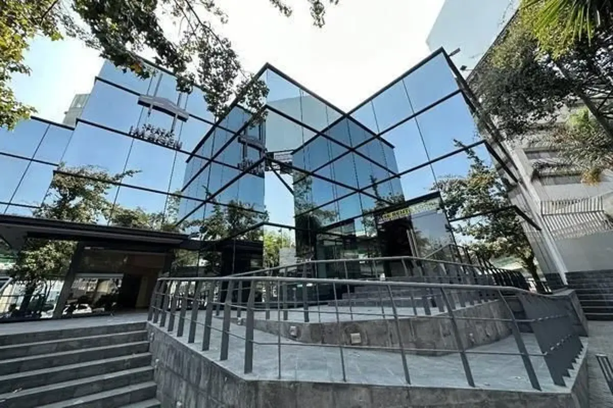Edificio en venta en Jardines En la Montaña, Tlalpan — foto 1 de 2