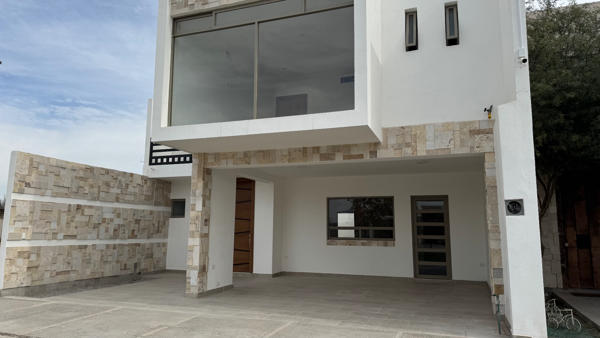 Casa en venta en Rincón las Trojes, Torreón — foto 2 de 19