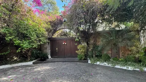 Casa en venta en La Cañada, Cuernavaca — foto 2 de 41