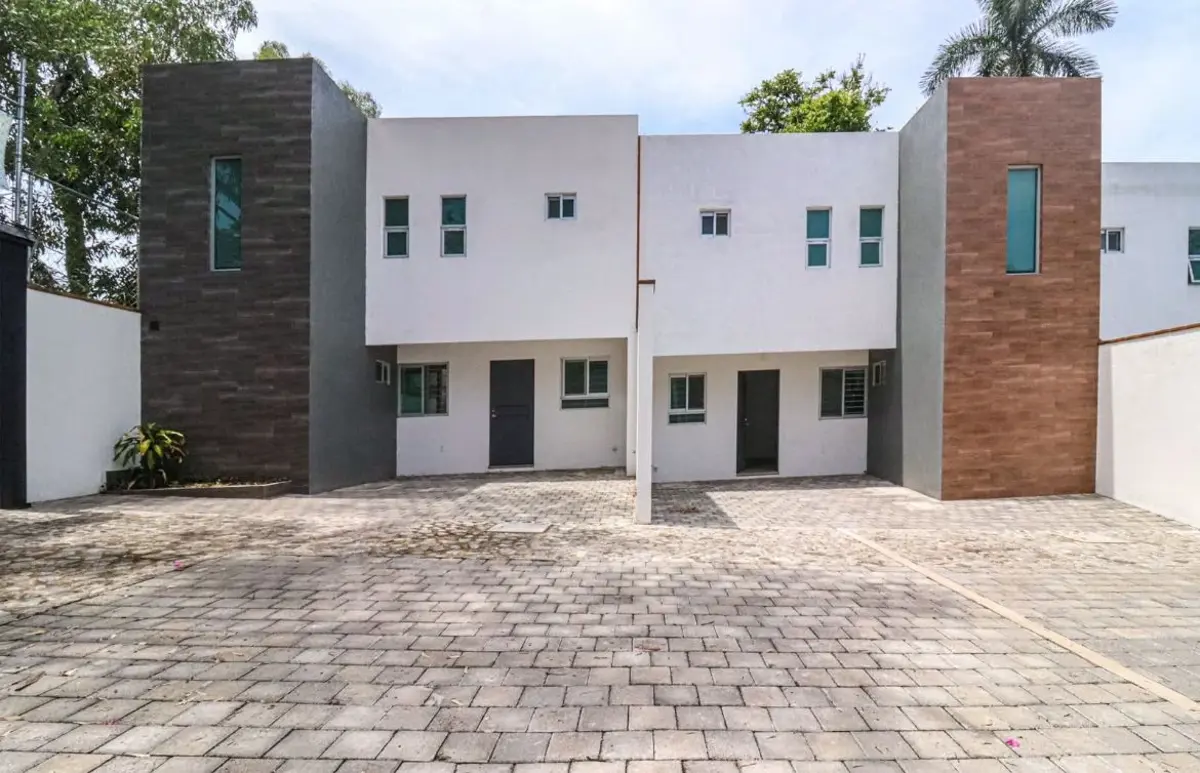 Casa en venta en Miraval, Cuernavaca — foto 1 de 19