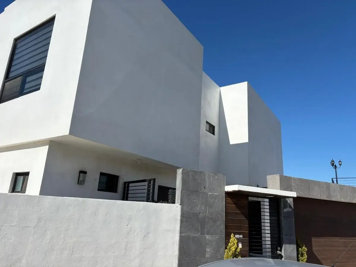 Casa en venta en Residencial San Marino, Tijuana — foto 1 de 13