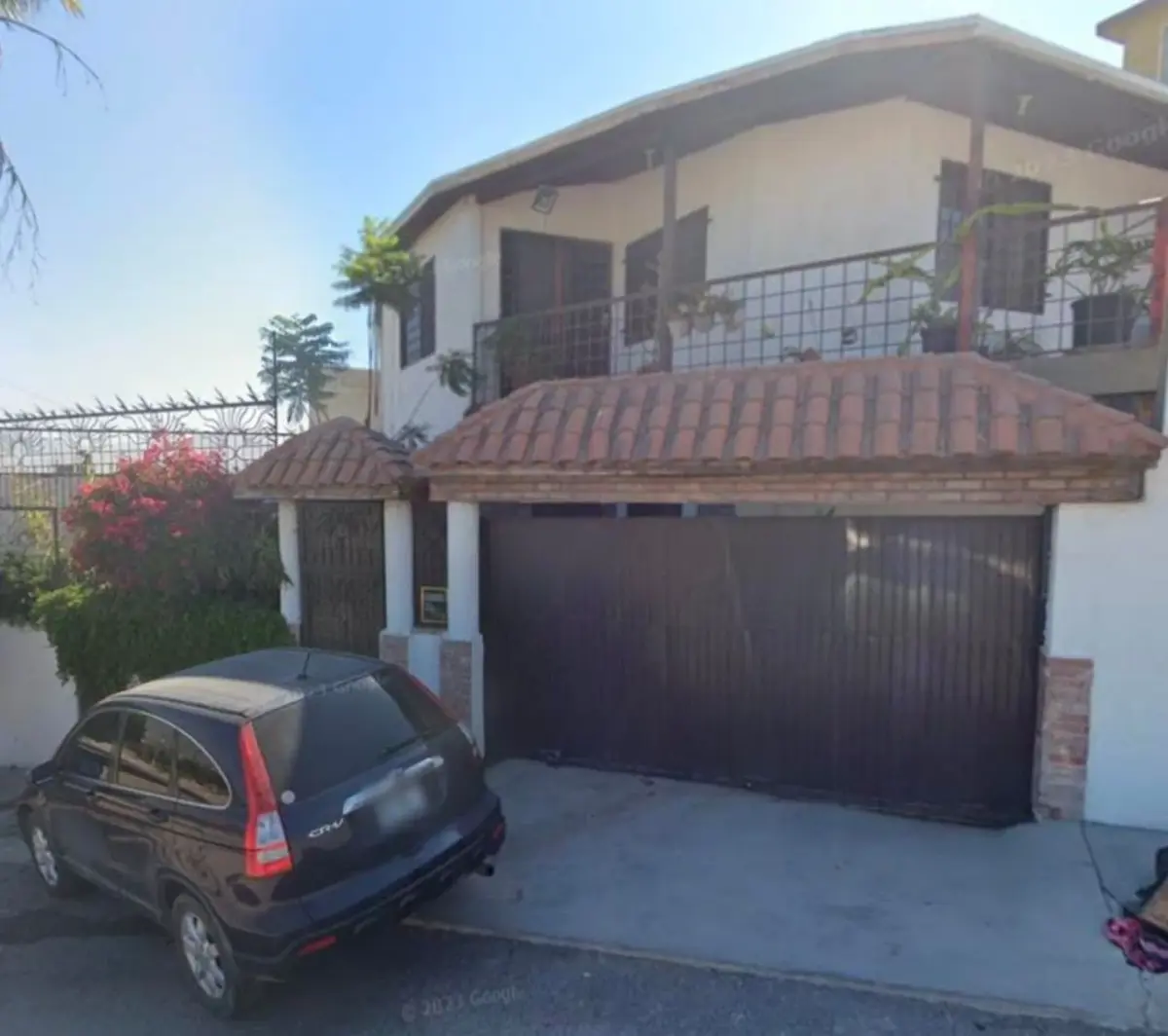 Casa en venta en Villa Fontana IX, Tijuana — foto 1 de 6