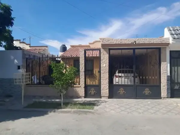Casa en venta en Villas San José, Torreón — foto 2 de 23