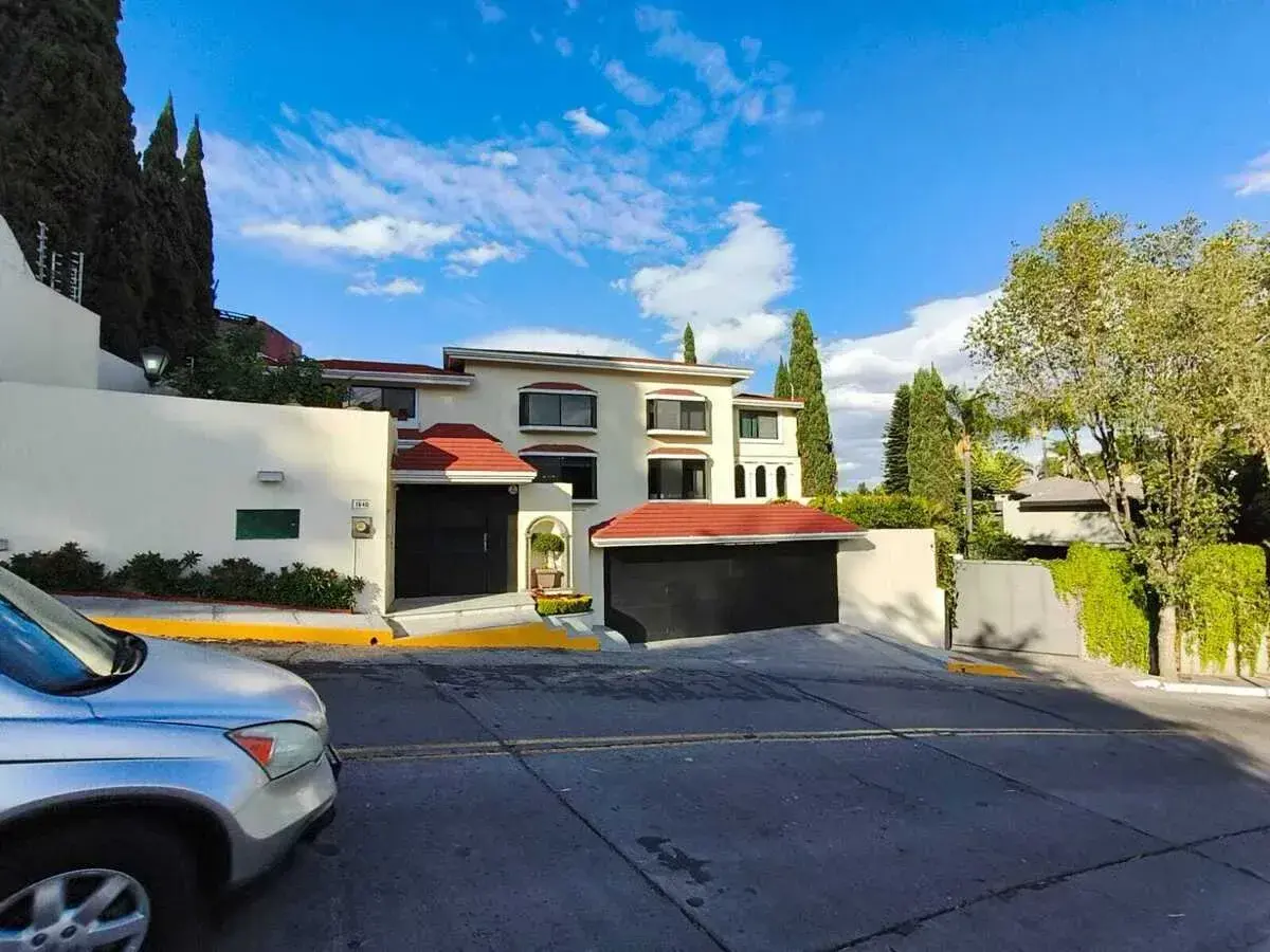 Casa en venta en Colinas de San Javier, Zapopan — foto 1 de 15