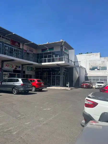 Local en venta en Jardines Del Valle, Zapopan — foto 2 de 5